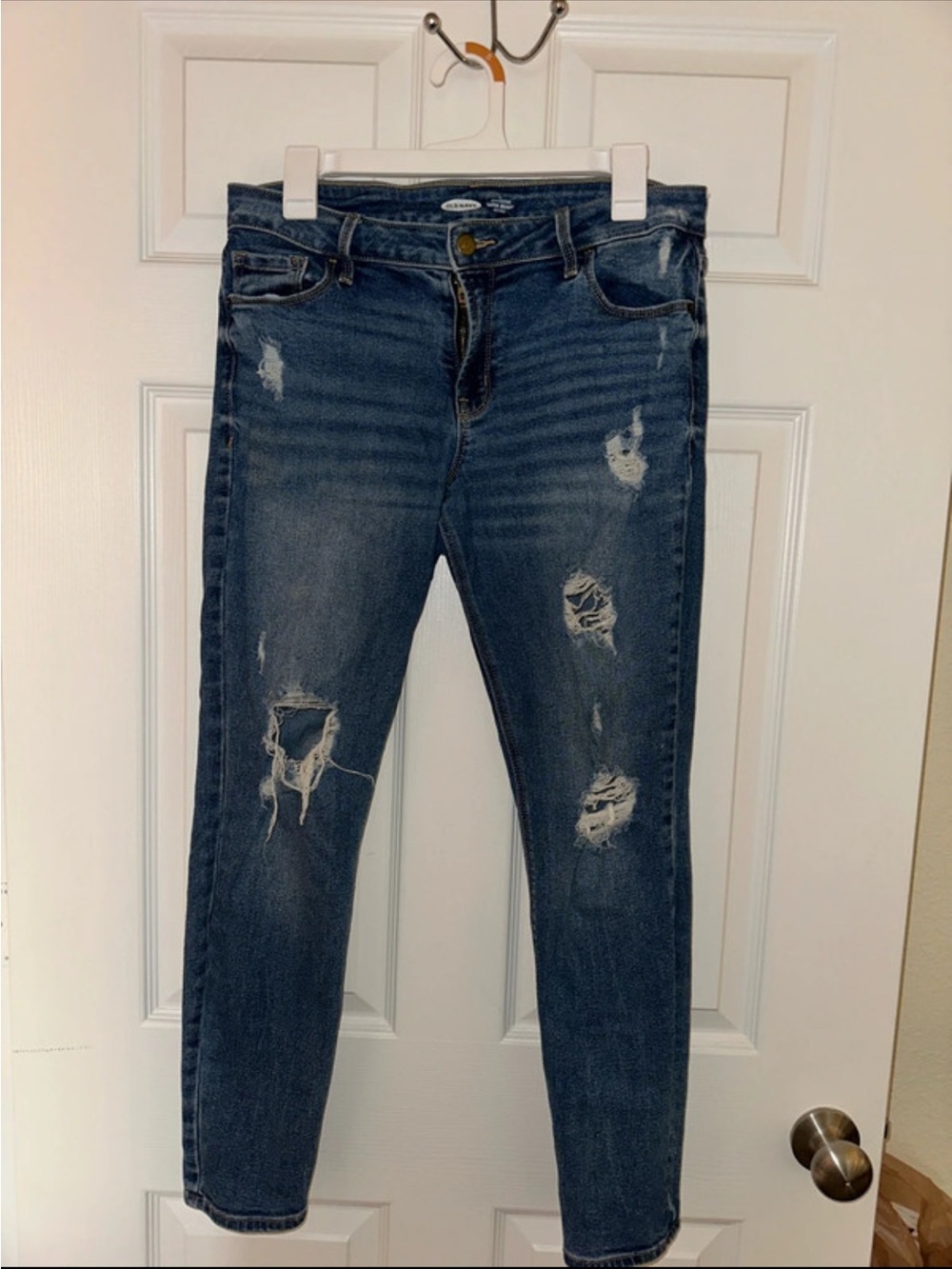 Old Navy Women’s Dark Blue Distressed Skinny Jeans